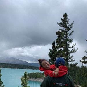 Meet your Posher, Salina